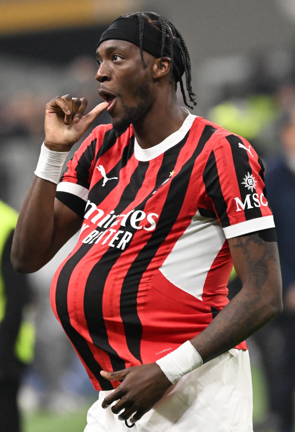 AYX爱游戏中国-清晨意大利杯焦点战，俄克拉荷马雷霆内部沟通，底气十足，资深球员宣示担当(俄克拉荷马城雷霆球员)